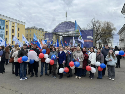 Представители КОГБУ «Кировская облСББЖ» приняли участие в праздничном шествии в честь Дня Весны и Труда